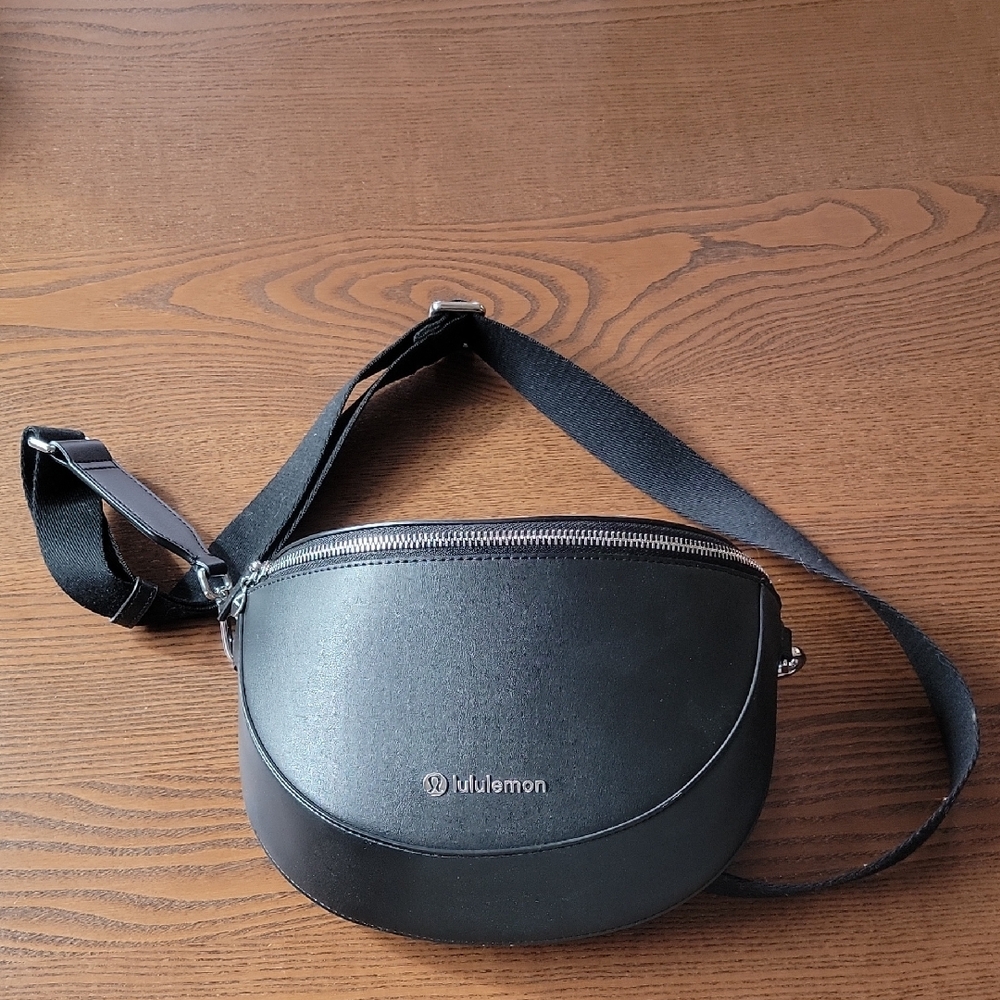 Lululemon Black Crossbody Bag